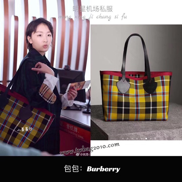 Burberry專門店新款帆布格紋圖案手提購物女包 巴寶莉雙面兩用托特包購物袋 yxb1349